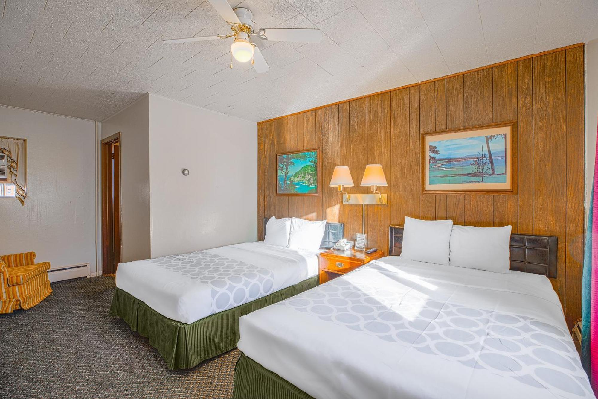 Love Hotels Silver Street By Oyo At Hurley Wi Esterno foto