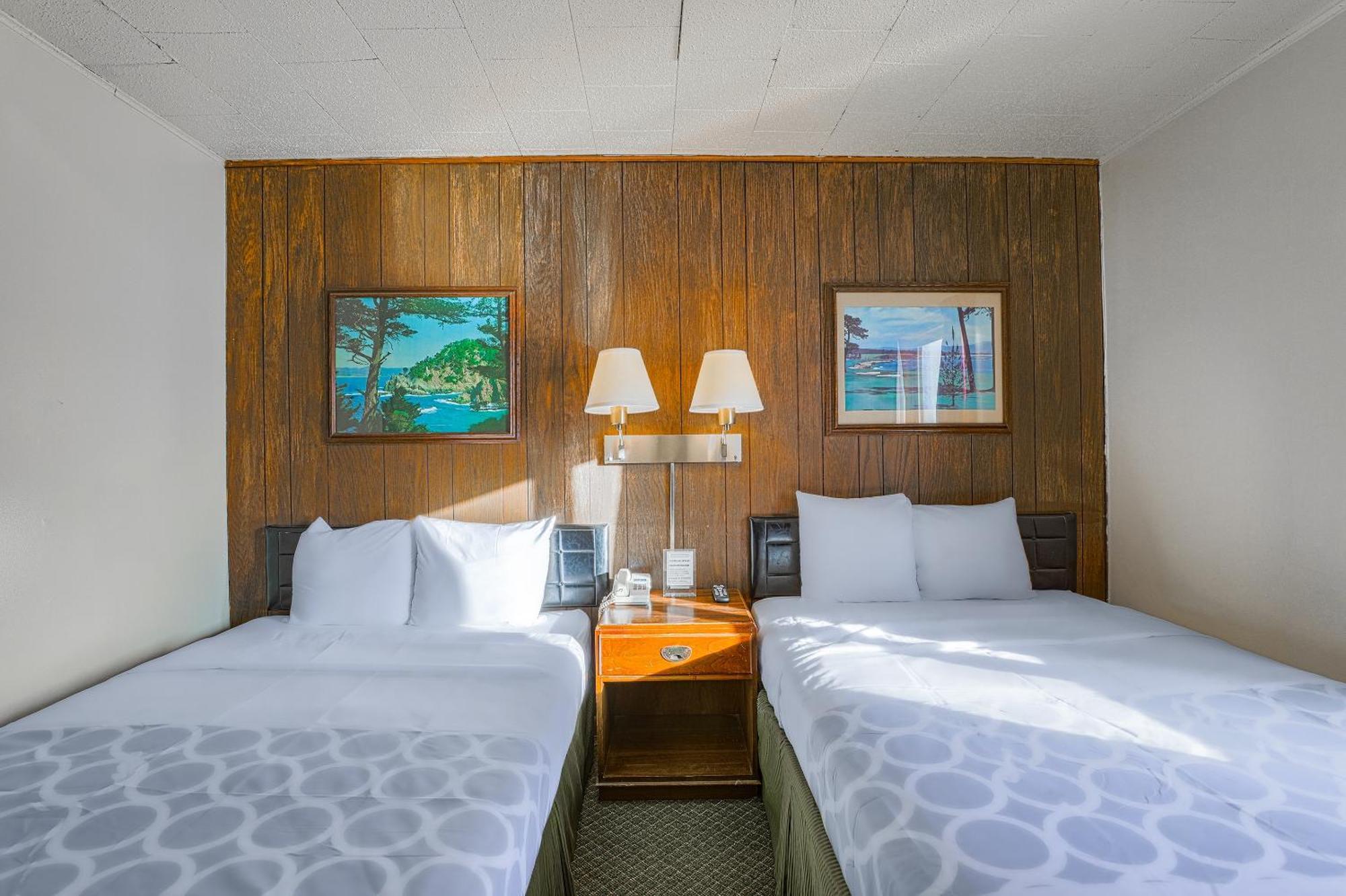 Love Hotels Silver Street By Oyo At Hurley Wi Esterno foto